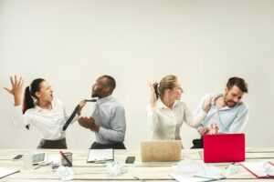 Lire la suite à propos de l’article Techniques pour gérer les conflits au travail avec sérénité